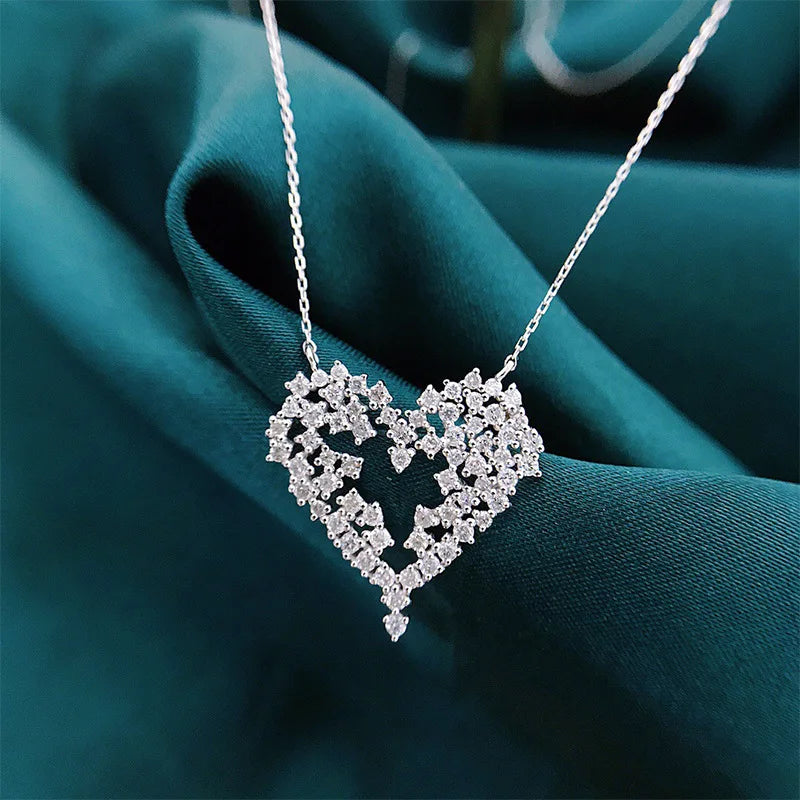 Novel Design Love Pendant Necklace for Women Full Bling Bling Cubic Zirconia Newly Wedding Engagement Trend Heart Jewelry