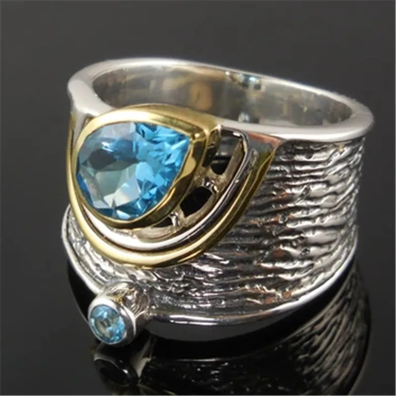 New Vintage Design Women Finger Rings Cocktail Party Ring Blue Water Drop Stone Noble Retro Large Accessories Ring Anillo