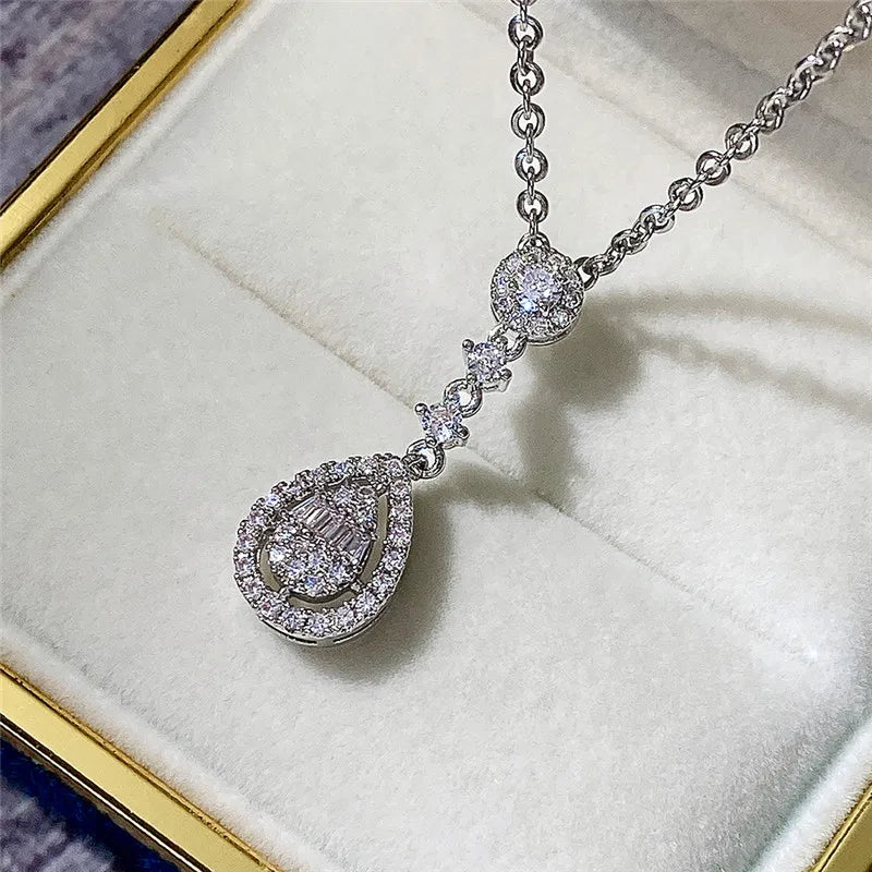 Newly Designed Wedding Accessories Women's Pendant Necklace with Brilliant CZ Temperament Sweet Bridal Marriage Jewelry