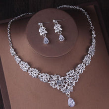 Laden Sie das Bild in den Galerie-Viewer, Silver Color Crystal Bridal Jewelry Sets Tiaras Crown Earrings Choker Necklace Set bj43 - www.eufashionbags.com