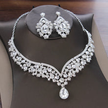 Cargar imagen en el visor de la galería, Baroque Crystal Water Drop Bridal Jewelry Sets Rhinestone Tiaras Crown Necklace Earring for Bride Women Wedding Jewelry Set Gift