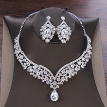 Cargar imagen en el visor de la galería, Baroque Crystal Water Drop Bridal Jewelry Sets Rhinestone Tiaras Crown Necklace Earring for Bride Women Wedding Jewelry Set Gift