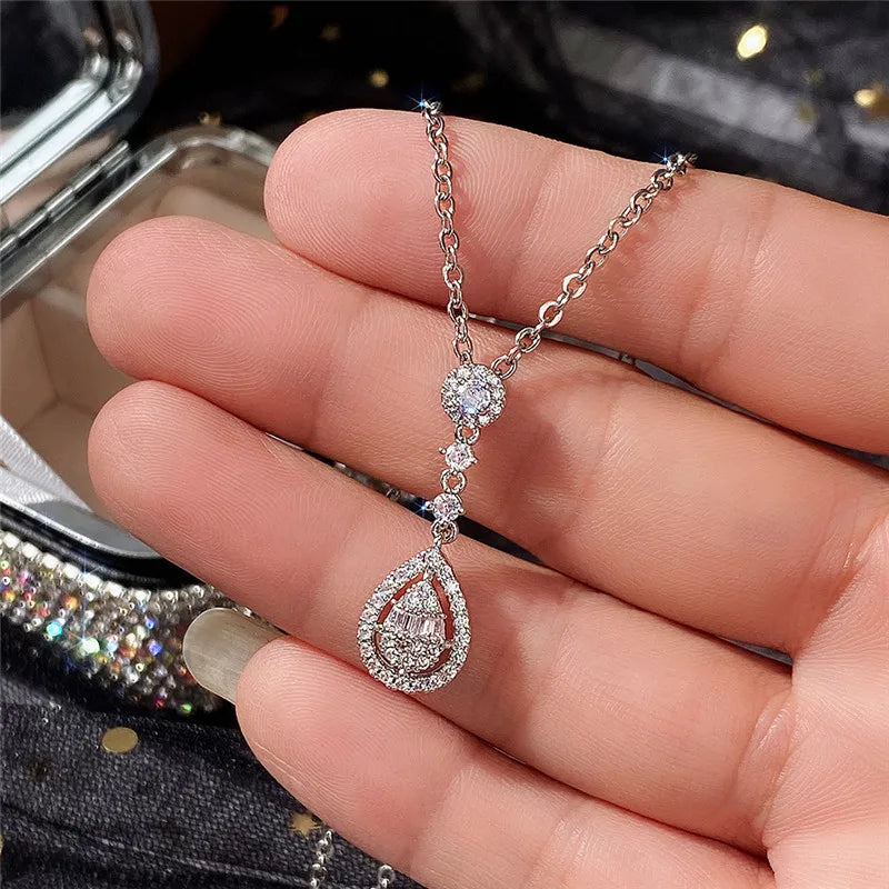 Newly Designed Wedding Accessories Women's Pendant Necklace with Brilliant CZ Temperament Sweet Bridal Marriage Jewelry