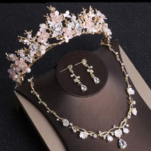 Cargar imagen en el visor de la galería, Baroque Gold Color Butterfly Crystal Costume Jewelry Sets Rhinestone Choker Necklace Earrings Tiaras Crown Wedding Jewelry Set