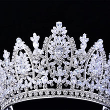 Laden Sie das Bild in den Galerie-Viewer, Princess Crown Classic Design Elegant Wedding Bridal Hair Jewelry Tiaras And Crowns Women Zircon BC5069 Corona Princesa