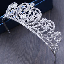 Load image into Gallery viewer, Baroque Silver Color Crystal Heart Bridal Tiara Crowns Baroque Rhinestone Pageant Crown For Bride Hairbands Wedding Hair Jewelry