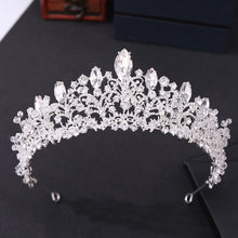 Charger l&#39;image dans la galerie, Baroque Handmade Crystal Beads Heart Bridal Tiaras Crown Luxury Rhinestone Prom Pageant Diadem Headband Wedding Hair Accessories