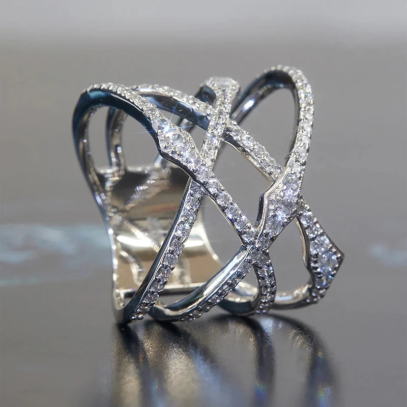 Creative Cross Rings Wide Rings for Women Luxury Wedding Band Accessory Cool Finger Accessories Party New Trendy Jewelry