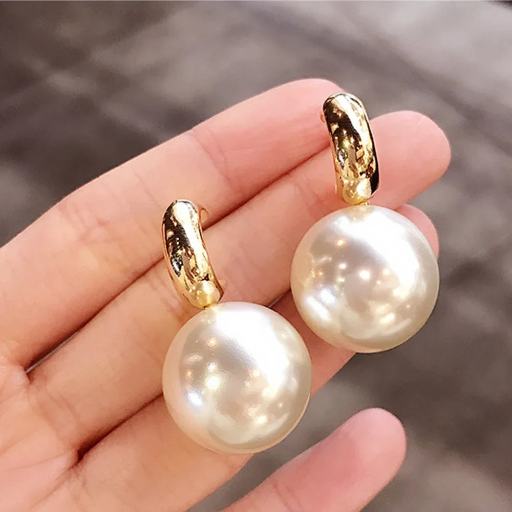 New Trend Imitation Pearl Dangle Earring for Women Luxury Silver Color Bling Cubic Zirconia Fashion Elegant Lady Jewelry