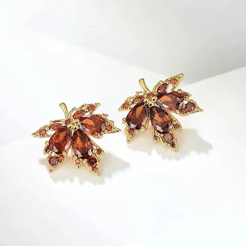 Dainty Maple Leaves Shaped Stud Earrings with Cubic Zirconia Versatile Daily Lady Engagement Jewelry Chic Accessories Hot