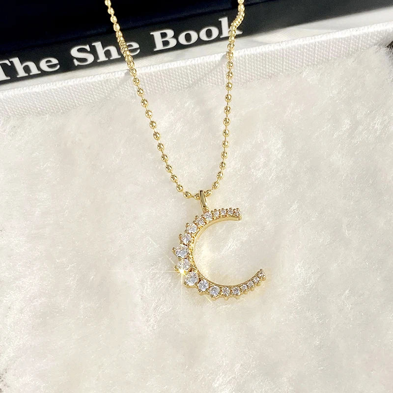 Shining Moon Pendant Necklace Lady Engagement Jewelry Fashion Luxury Gold Color Bright Zirconia Accessories for Wedding