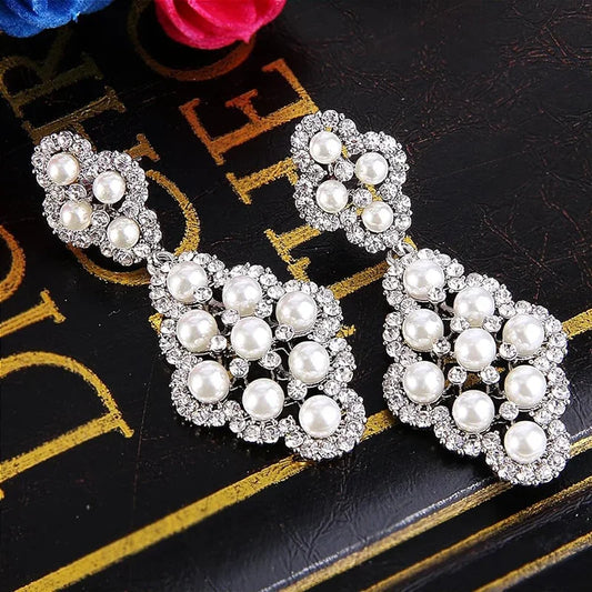 Superb Imitation Pearl Drop Earrings for Women Luxury Swanking Ear Piercing Accessories Modern Wedding Engagement Jewelry