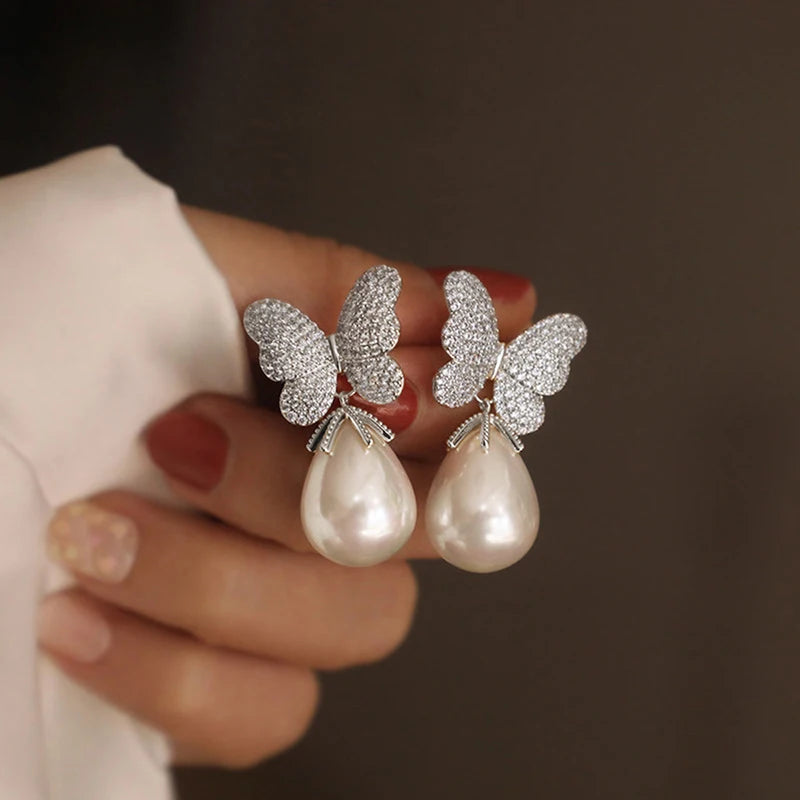 Aesthetic Butterfly Earrings with Pear Imitation Pearl Exquisite Earrings for Women Wedding Party Luxury Trendy Jewelry