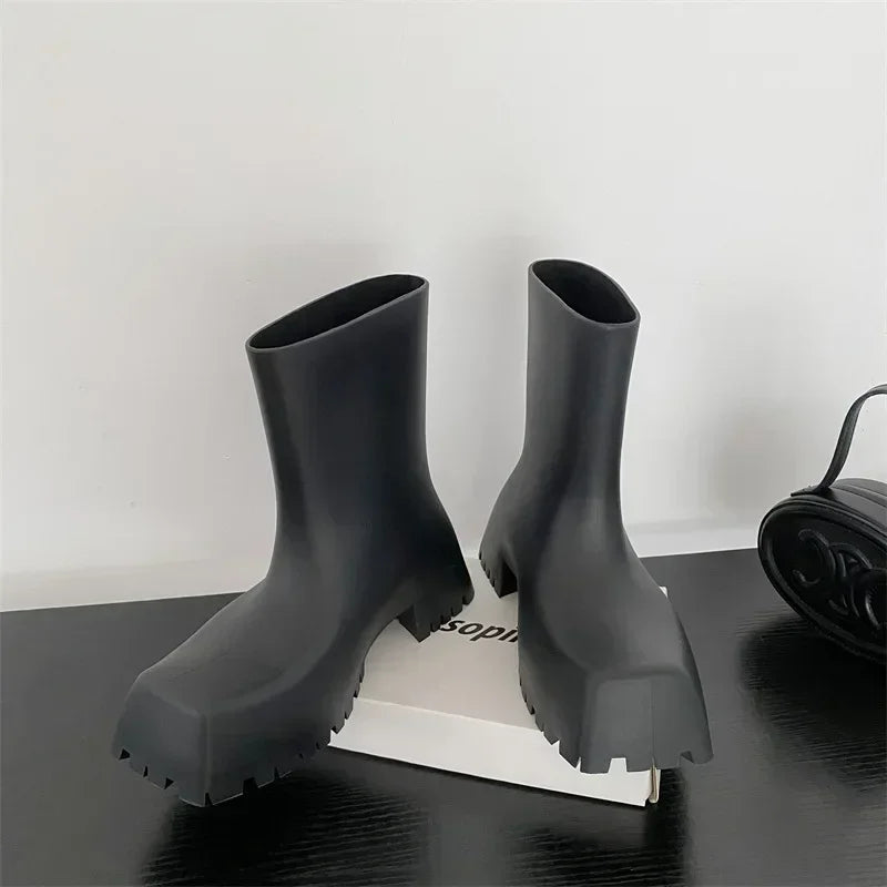 Brand Designer Rain Boots Women Waterproof Non-slip Short Boot Female Fashion Street Style Platform Boots Women Zapatos De Mujer