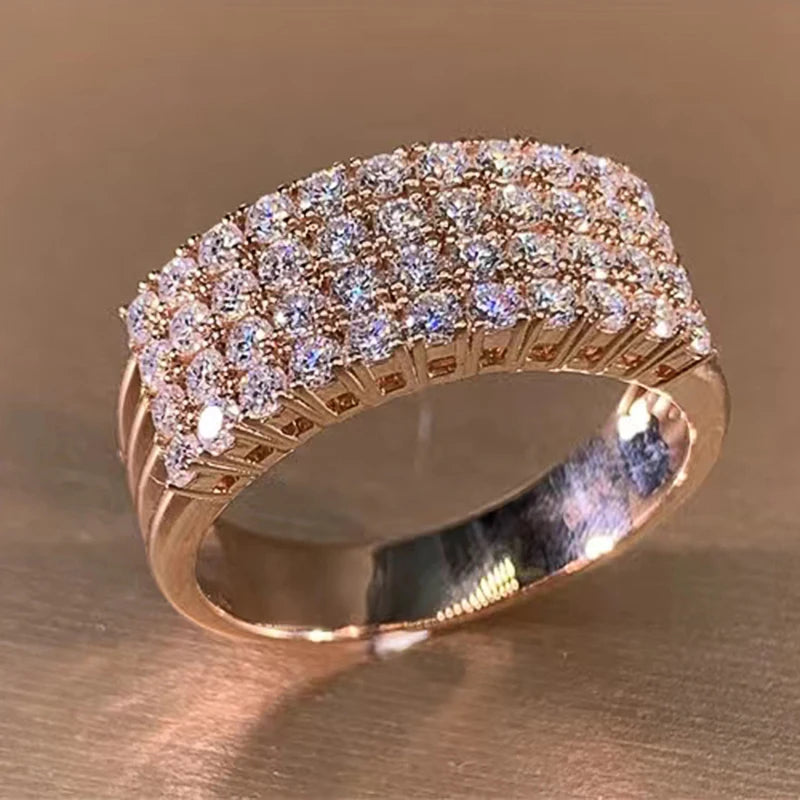 Rose Gold Color Finger Ring Female Engagement Party Jewelry Luxury Lady Shining Accessories for Anniversary