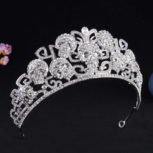 Cargar imagen en el visor de la galería, Gothic Black Skull Crystal Tiaras Crowns Queen Skeleton Diadem Witch Headdress Jewelry Halloween Cosplay Party Head Accessories