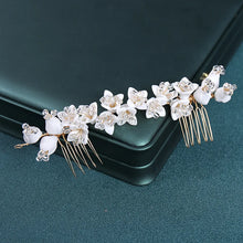 Cargar imagen en el visor de la galería, Elegant Gold Crystal Flower Hair Comb Vine Pin For Women Bride Wedding Bridal Hair Accessories Jewelry Headpiece Headband Tiara