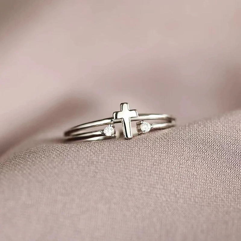 Chic Dainty Silver Color Cross Ring Female Fashion Finger Jewelry with Bright Cubic Zirconia Accessories for Daily Wear