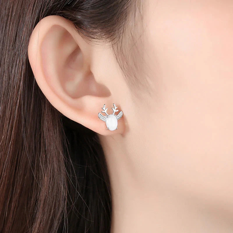 Christmas Elk Stud Earrings for Women Graceful Female Silver Color Brilliant Cubic Zirconia Jewelry Animal Accessories