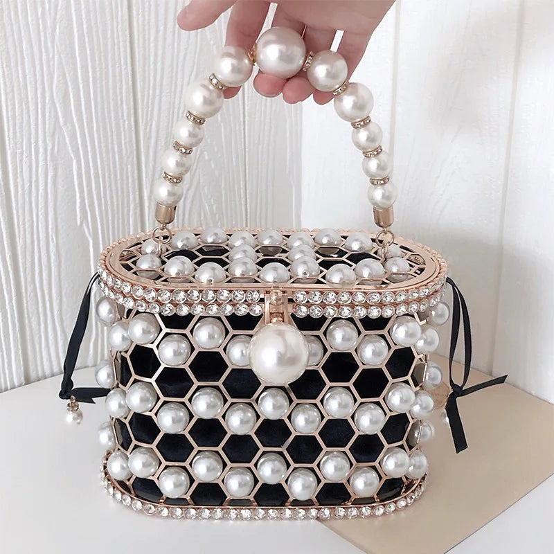 Luxury Designer Pearl Handbag and Purses For Women Hollow Out Wedding Party Clutch Bag Rhinestone Metal Handle Evening Bags