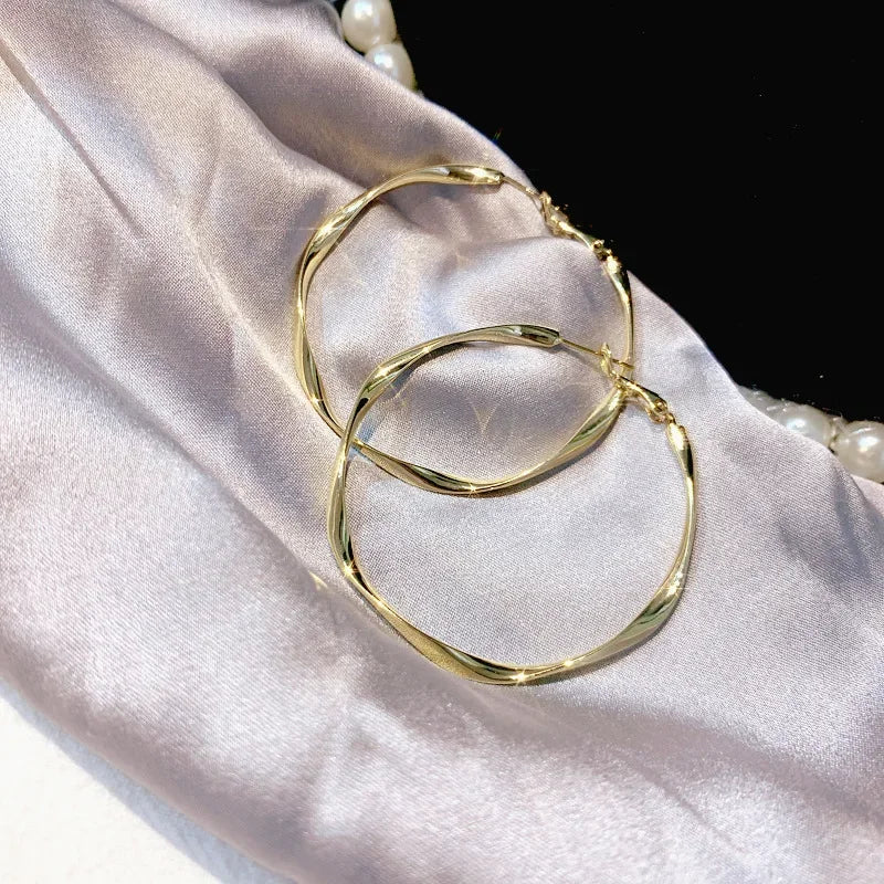 Glossy Rotating Hoop Earrings Large Attractive Stylish Accessories Gold Color/Silver Color Delicate Lady Party Jewelry - EUFASHIONBAGS