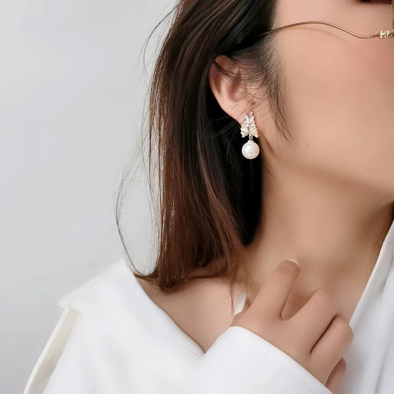 Fancy Leaf Design Imitation Pearl Dangle Earrings Women Temperament Wedding Earrings Girl Gift New Fashion Jewelry - EUFASHIONBAGS