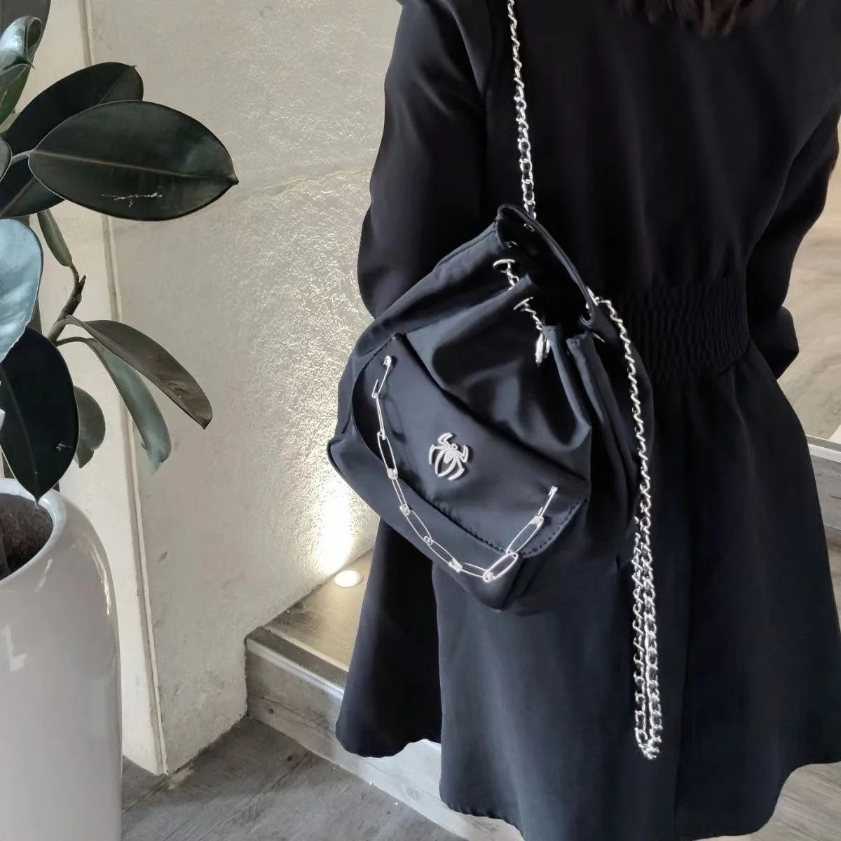 Gothic Black Y2k Backpacks Women New Punk Dark Hot Girls Chain Casual Backpack Ladies Harajuku Vintage Mochila Aesthetic