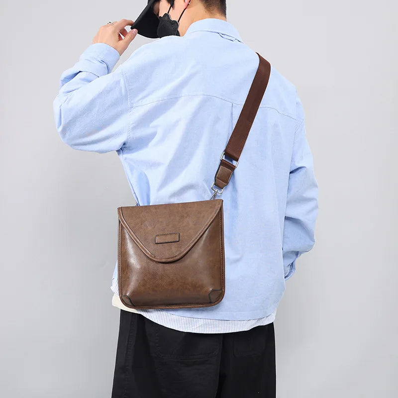 New Leather Designer Crossbody Bag for Men Bags Luxury Casual Man Messenger Bag Fashion Male Bag Sling Pack Shoulder Bags