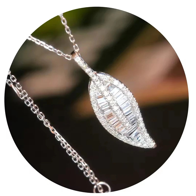 Delicate Luxury Leaf Shape Pendant Necklace Lady Engagement Accessories Exquisite Silver Color Bright Zirconia Jewelry