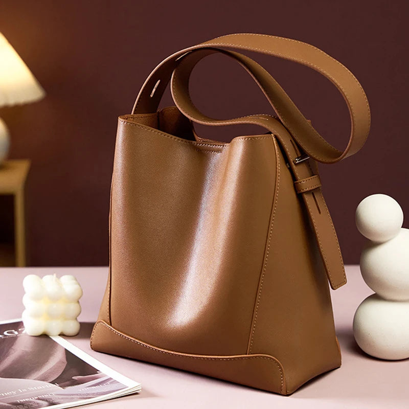 Genuine Leather Women Shoulder Bag Large Capacity Cowhide Bucket Bags Fashion Casual Female Crossobdy Bag