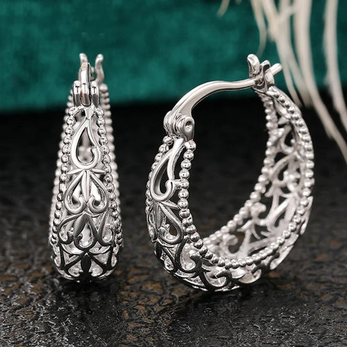 Graceful Hollow-out Design Hoop Earrings Lady Elegant Delicate Accessories for Anniversary Metal Silver Color Jewelry