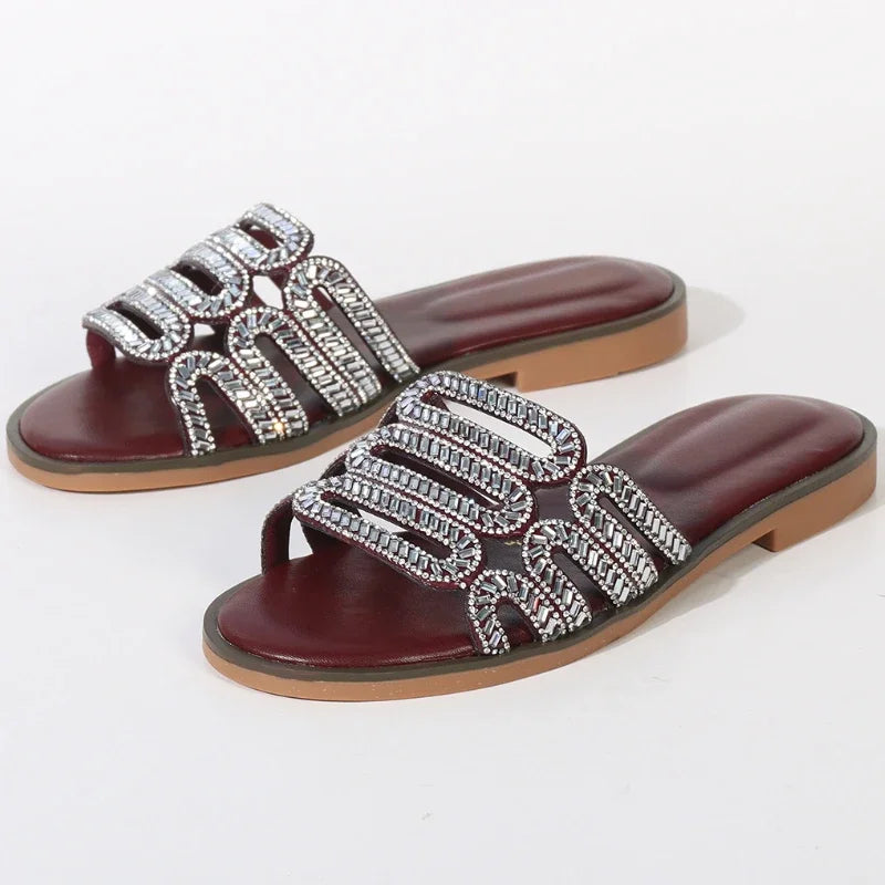 Luxury Rhinestones Flat Slippers Women 2025 Summer New Open Toe Beach Slides Slides Lady Non Slip Leisure Brand Sandals Women