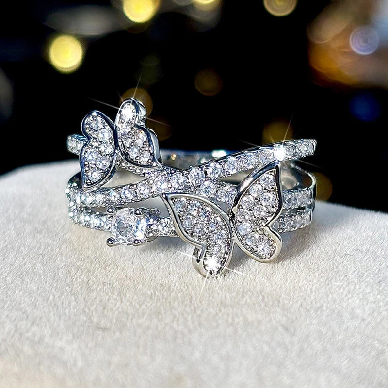 Double Butterfly Rings for Women Noble Bling Bling Sweet Finger Accessory Chic Charms Romantic Wedding Jewelry