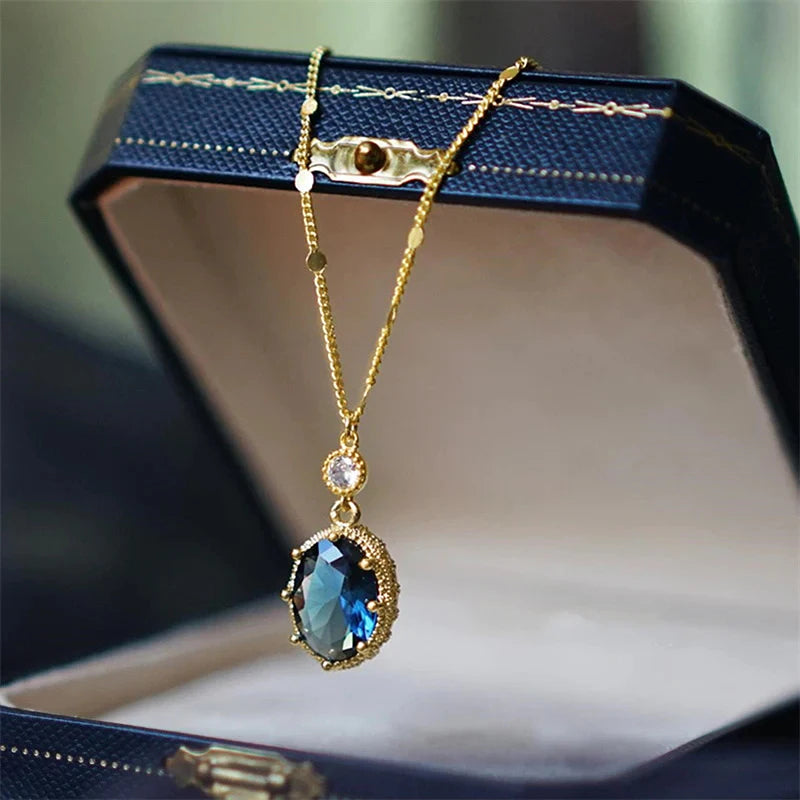 Oval Shape Pendant Necklace Lady Temperament Jewelry Fashion Luxury Gold Color Bright CZ Stone Accessories Gift