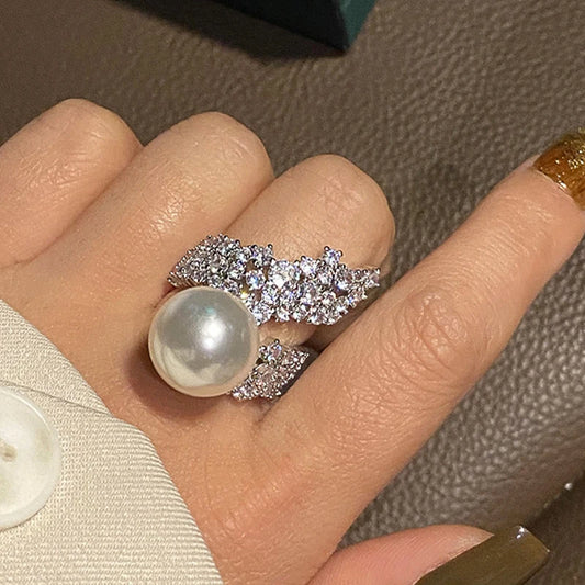 Graceful Simulated Pearl Finger Ring Female Wedding Party Jewelry with Brilliant Zirconia Luxury Accessories