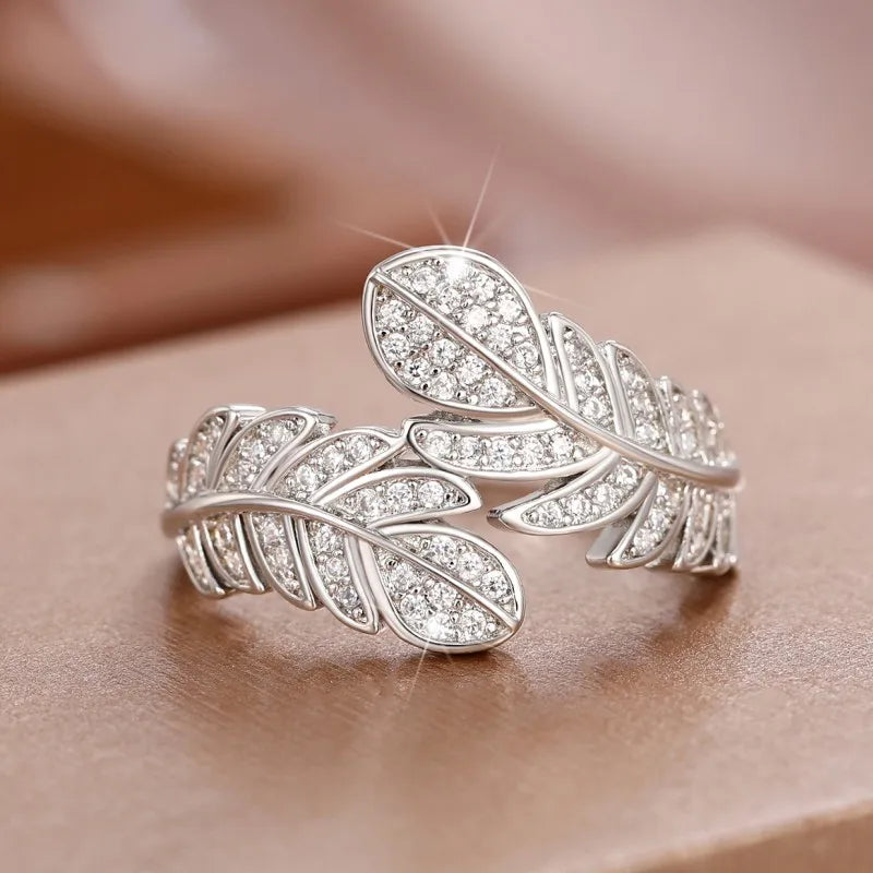 Leaf-shaped Finger Ring Silver Color Paved Brilliant CZ Stone Exquisite Women Accessories Wedding Party Fashion Jewelry