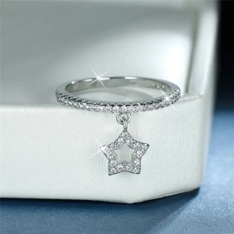 Stylish Star Pendant Ring Female Fashion Everyday Jewelry Chic Bright Zirconia Finger Accessories for Engagement Ceremony