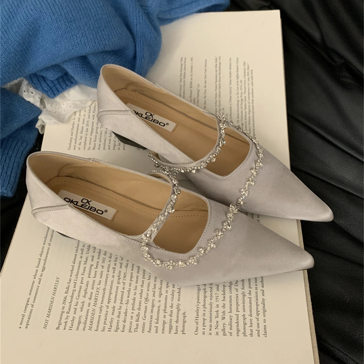 Rhinestone Chain Designer Women Shoes Pointed Toe Dress Shoes Female Low Heel Comfort Footwear Women Zapatos De Mujer