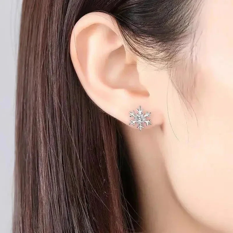 Snowflake Earrings for Women Exquisite Ear Accessories Daily Wear Party Statement Earrings Winter Christmas Gift Jewelry