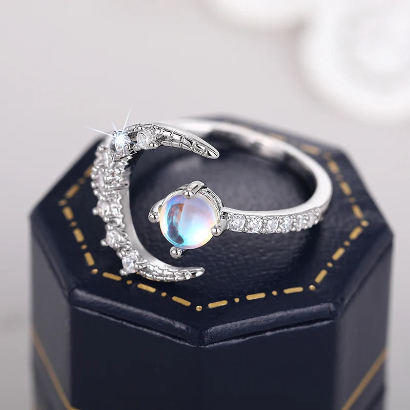 Delicate Moon Shape Opening Ring Lady Simulated Opal Finger Jewelry Shiny Zirconia Adjustable Accessories for Daily Party