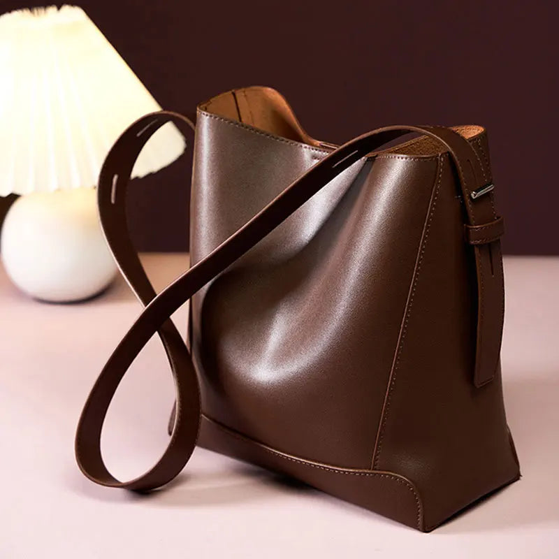 Cowhide Women's Shoulder Bag Fashion Trend Luxury Designer Bucket Bags Large Genuine Leather Women Crossbody Bags