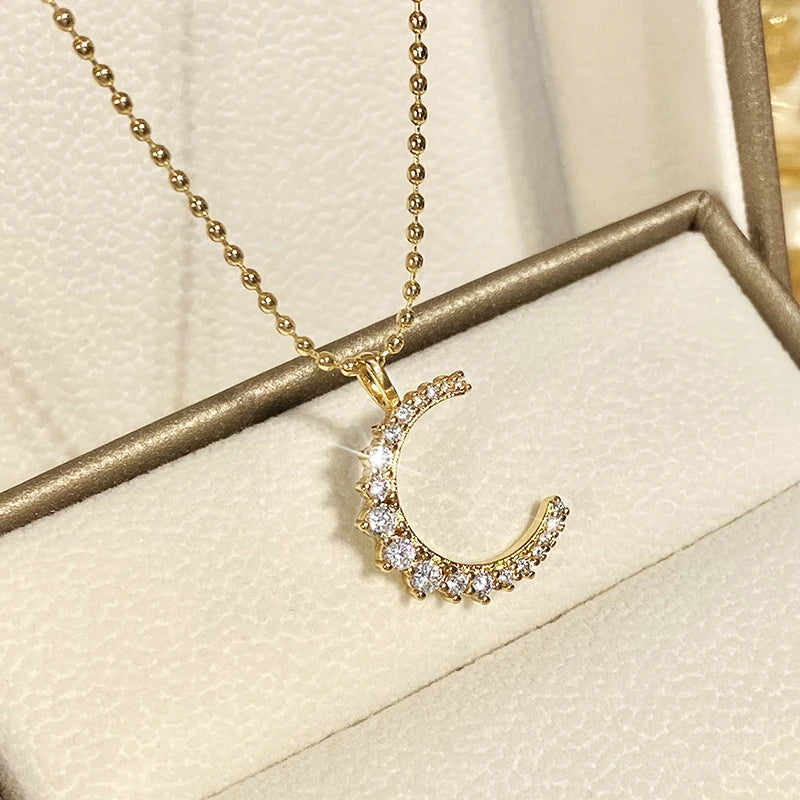 Shining Moon Pendant Necklace Lady Engagement Jewelry Fashion Luxury Gold Color Bright Zirconia Accessories for Wedding