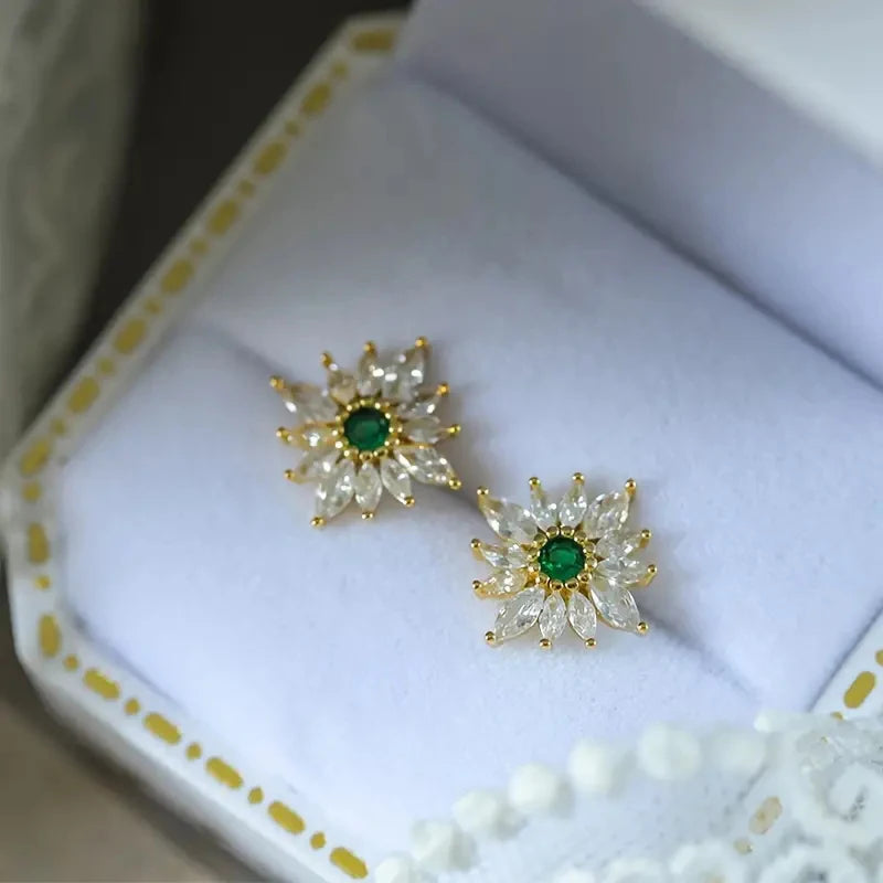 Sparkling Delicate Stud Earrings Lady Gold Color Bright Zirconia Jewelry Exquisite Luxury Female Engagement Accessories