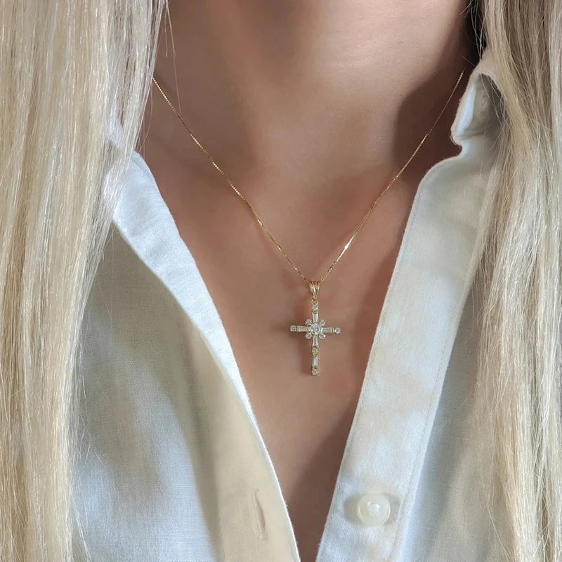 Fashionable Cross Pendant Necklace for Women Brilliant Cubic Zirconia Luxury Wedding Accessories Exquisite Girls Jewelry