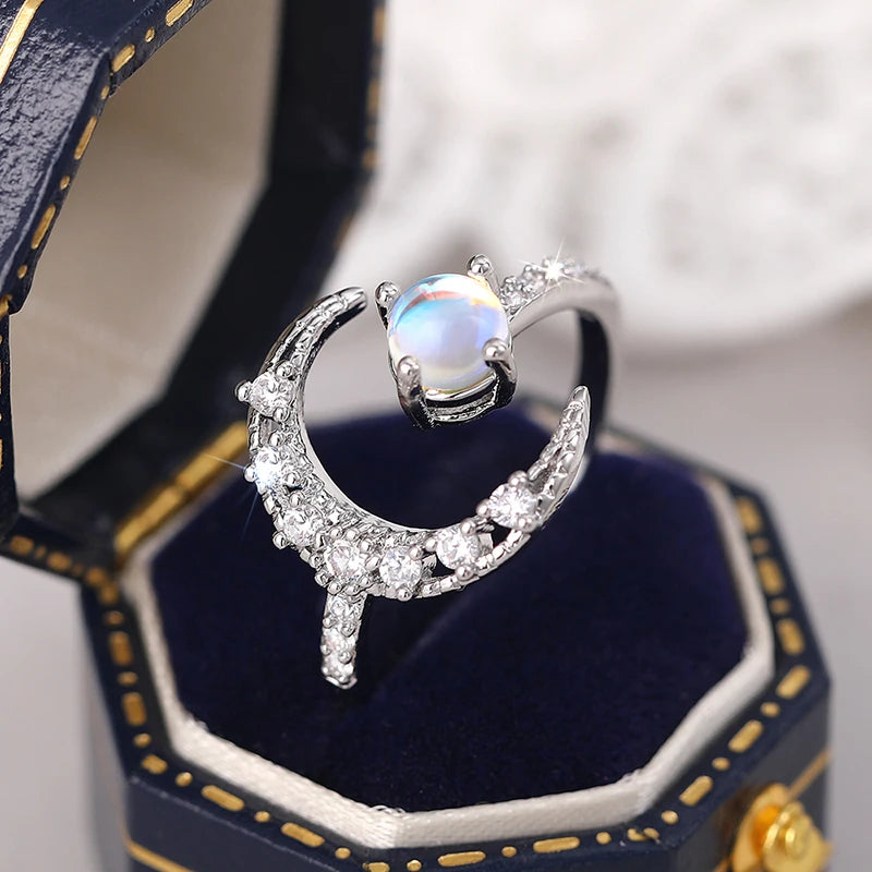 Delicate Moon Shape Opening Ring Lady Simulated Opal Finger Jewelry Shiny Zirconia Adjustable Accessories for Daily Party