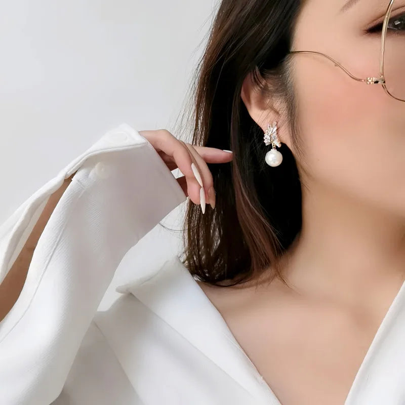 Fancy Leaf Design Imitation Pearl Dangle Earrings Women Temperament Wedding Earrings Girl Gift New Fashion Jewelry - EUFASHIONBAGS