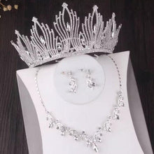 Laden Sie das Bild in den Galerie-Viewer, Silver Color Crystal Bridal Jewelry Sets Tiaras Crown Earrings Choker Necklace Set bj43 - www.eufashionbags.com