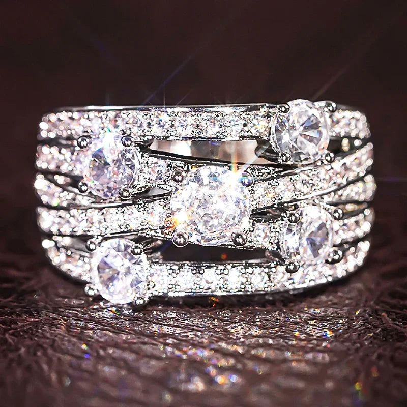 Modern Fashion Women Rings with Sparkling Crystal Cubic Zirconia Gorgeous Lady Rings for Wedding Engagement Party Jewelry - EUFASHIONBAGS