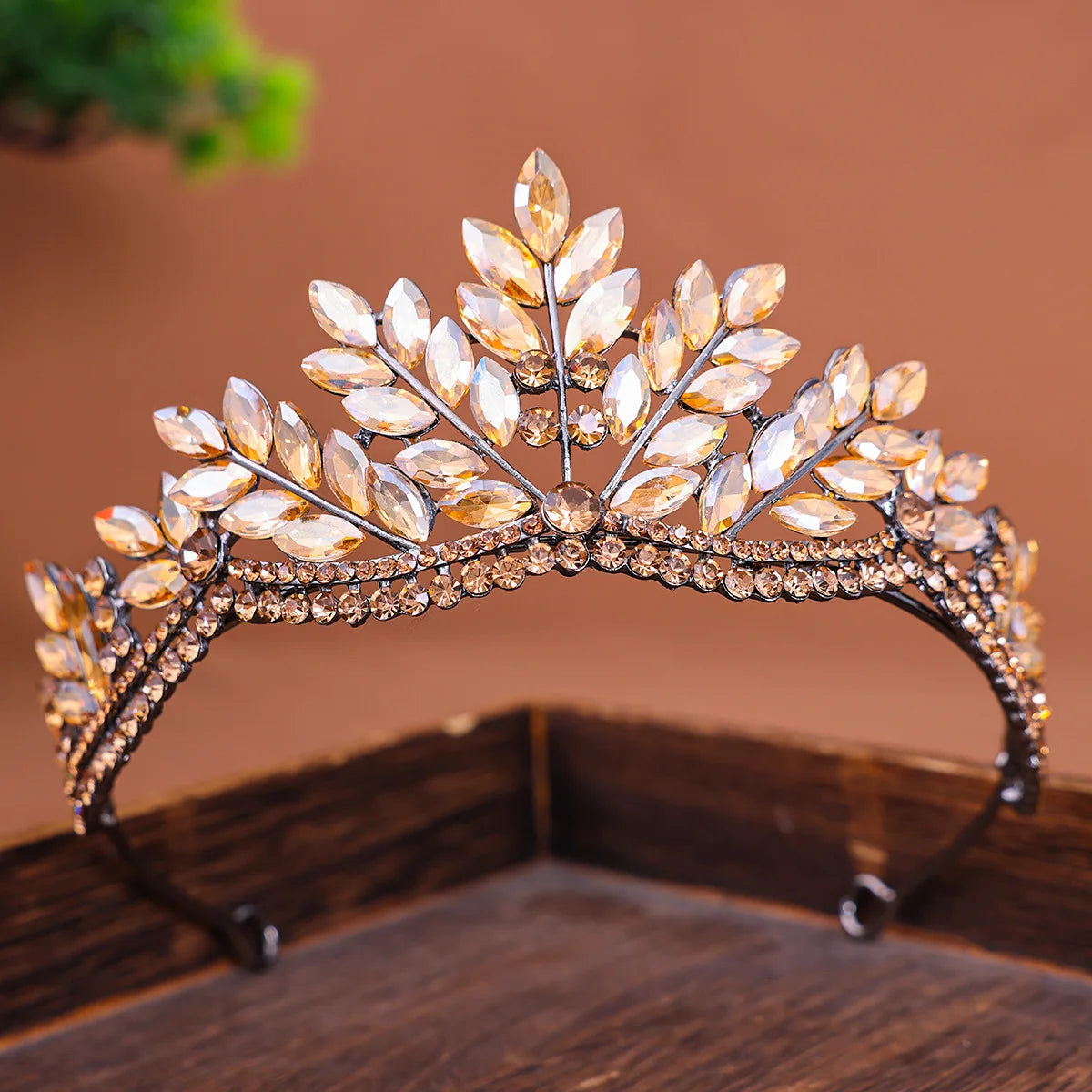 Dark Blue Bridal Crowns Vintage Baroque Rhinestone Tiaras Headdress Pageant Diadem Party Wedding Crown Jewelry Hair Accessories - EUFASHIONBAGS