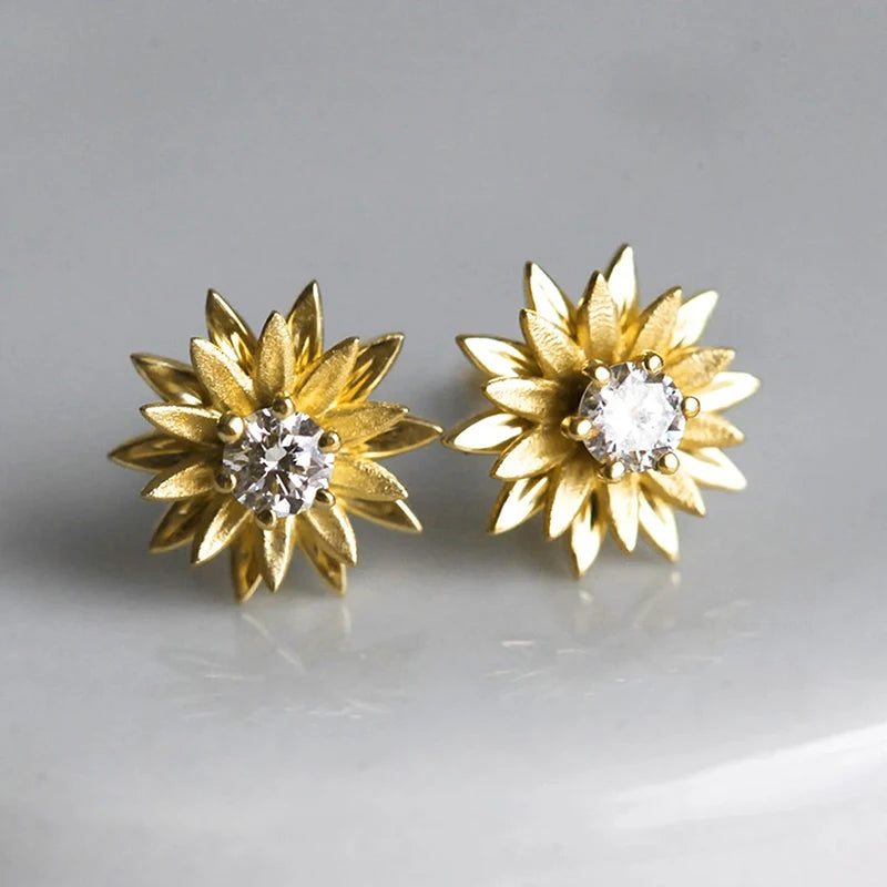 Dainty Flower Stud Earrings White/Golden Color Fancy Ear Accessories for Women Daily Wear Girls Gift Statement Jewelry